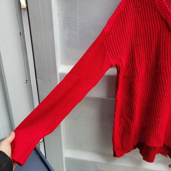 Free for all size xs red knit strappy sweater top v-neck boxy sharkbite hem nwot - Picture 6 of 7